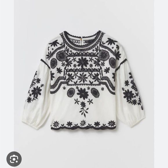 See and Be Seen Embroidered Top Sz M NWOT - Picture 3 of 10